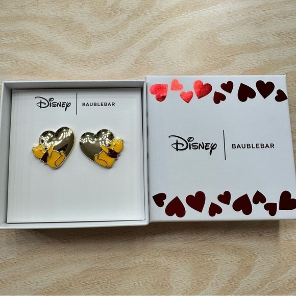 New Baublebar x Disney Winnie the Pooh Heart Stud Earrings - Picture 5 of 7